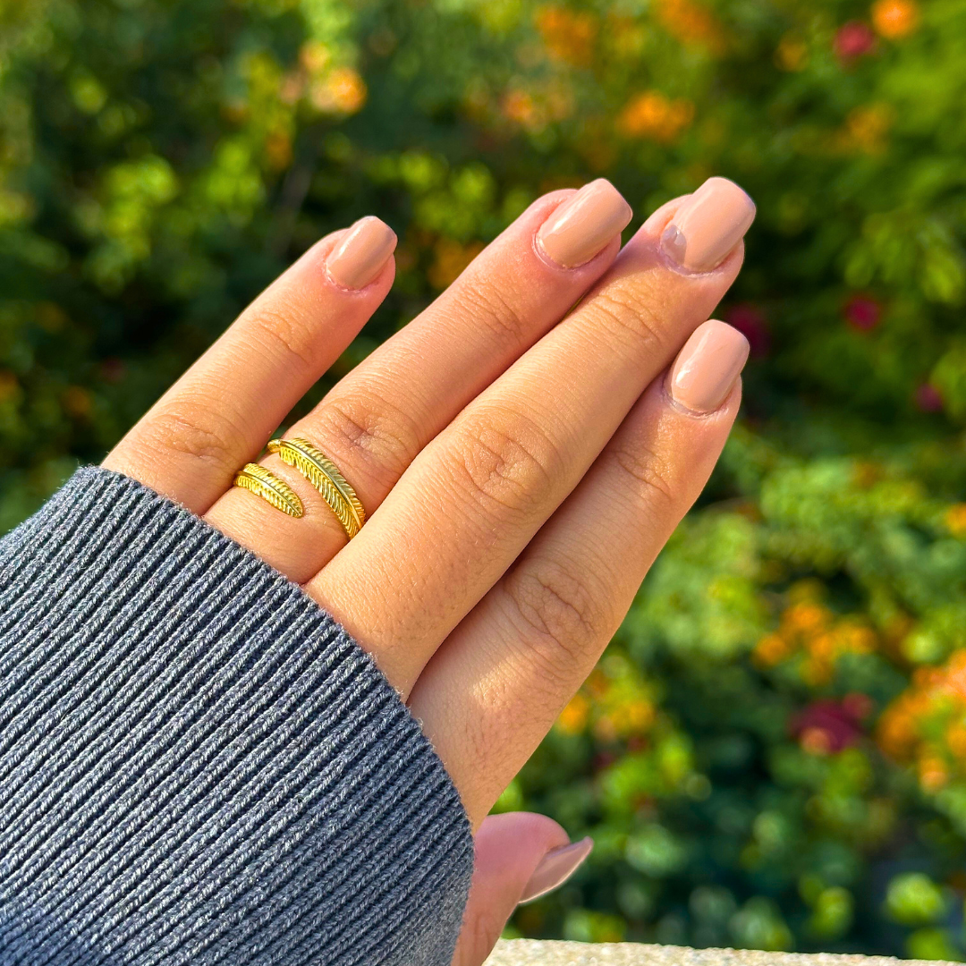 טבעת נוצת המלאך להנצחה עם חריטה אישית