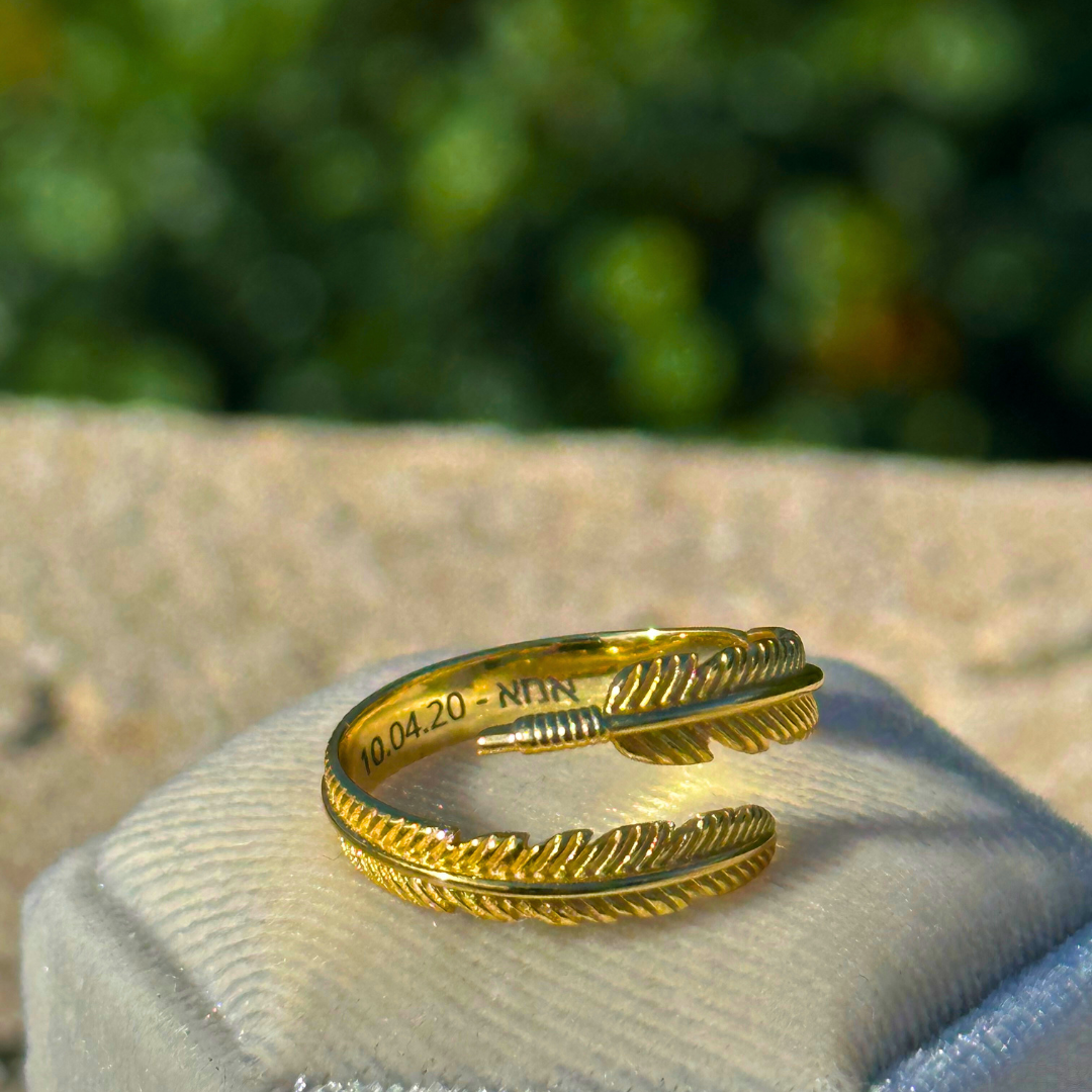 טבעת נוצת המלאך להנצחה עם חריטה אישית